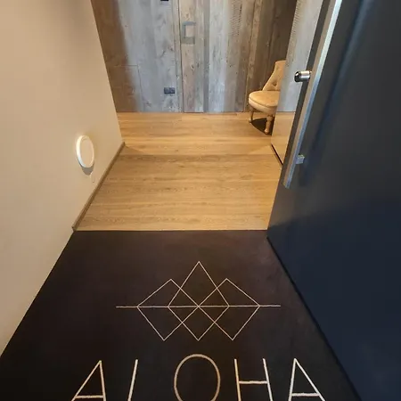 Aloha - Alp 恩斯塔尔豪斯